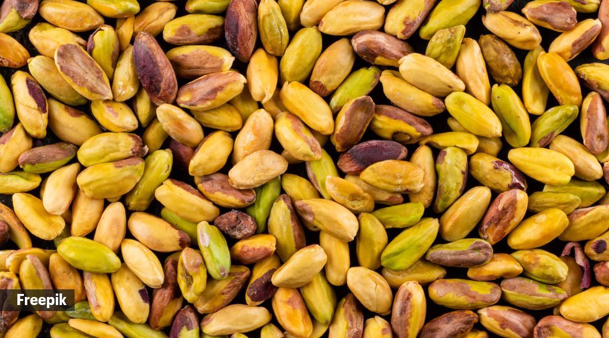 Pistachios are rich in monounsaturated and polyunsaturated fats, these fats reduce bad cholesterol levels and improve heart health.